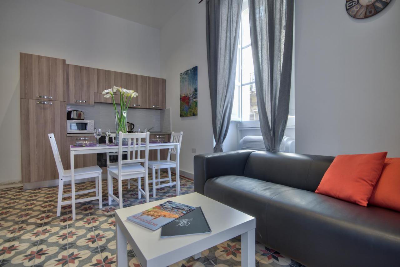 Cozy And Modern Valletta 1-Bedroom Bilik gambar